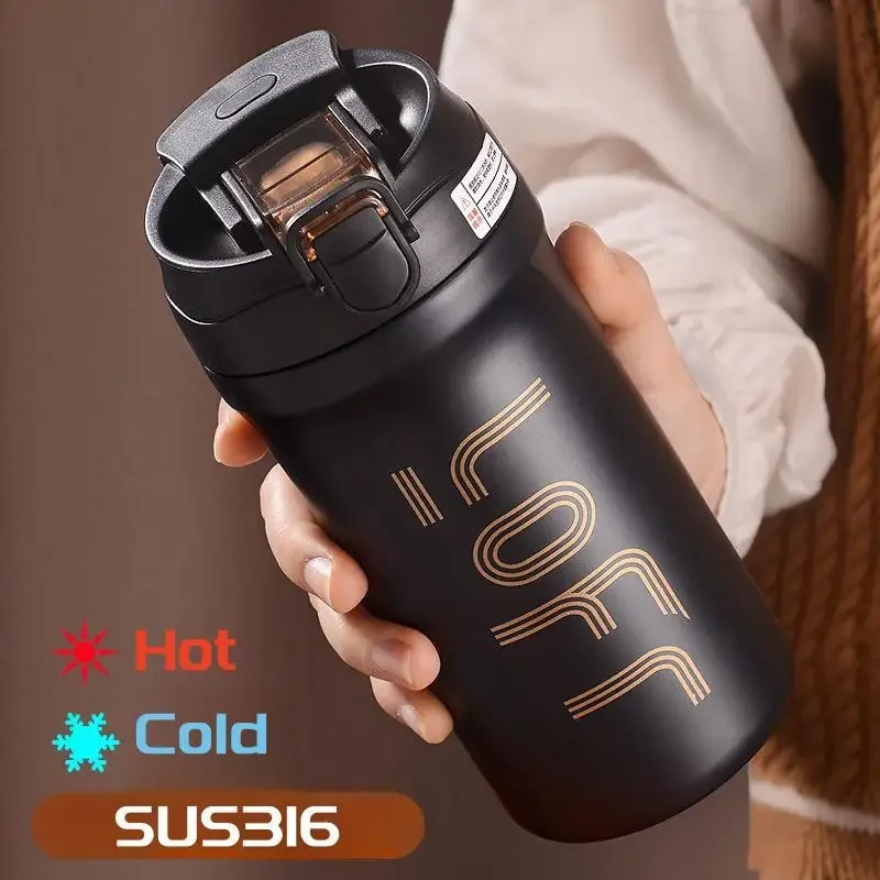 Gourde à café 600 ml à 620 ml à paille