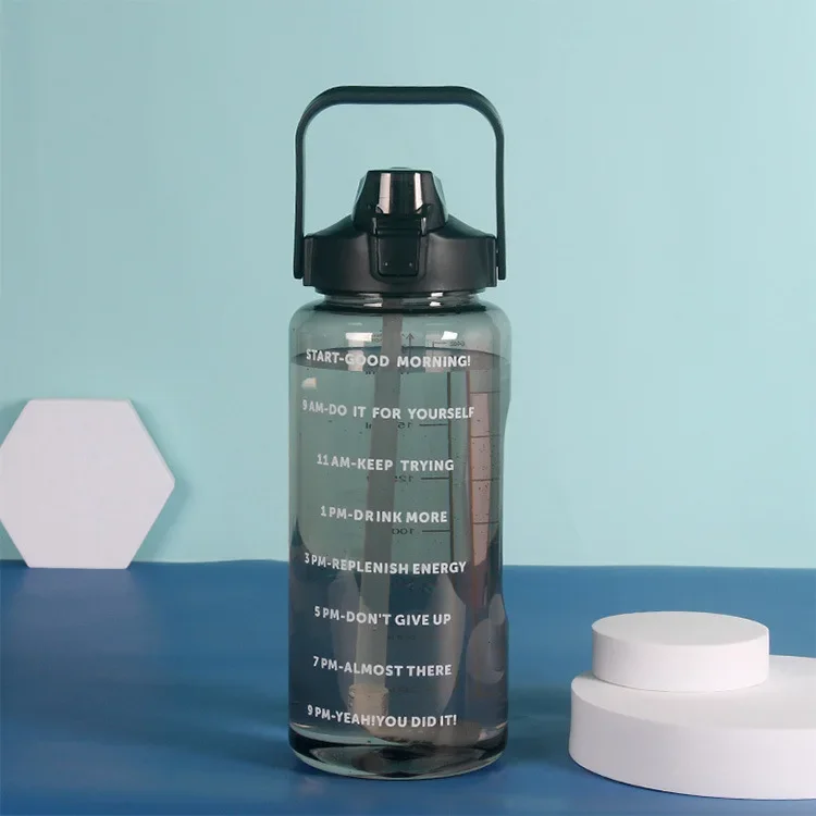 Gourde 2 L Avec Paille
