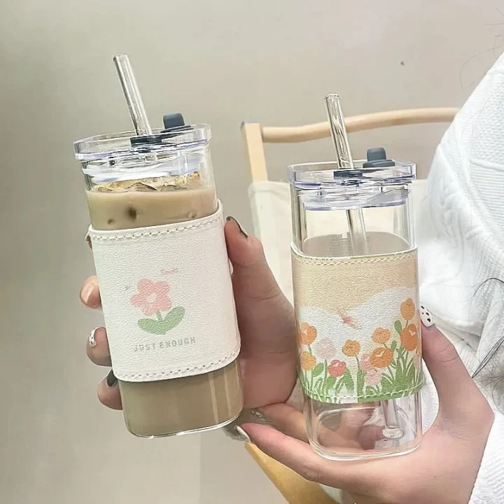 Gourde En Verre Avec Paille